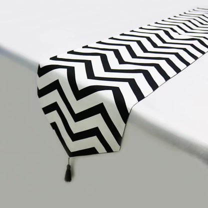 New Black White Striped Table Runner Tea Table TV Cabinet Tablecloth Home Decor Cover Table Cloth with Tassel Party Bed Runner